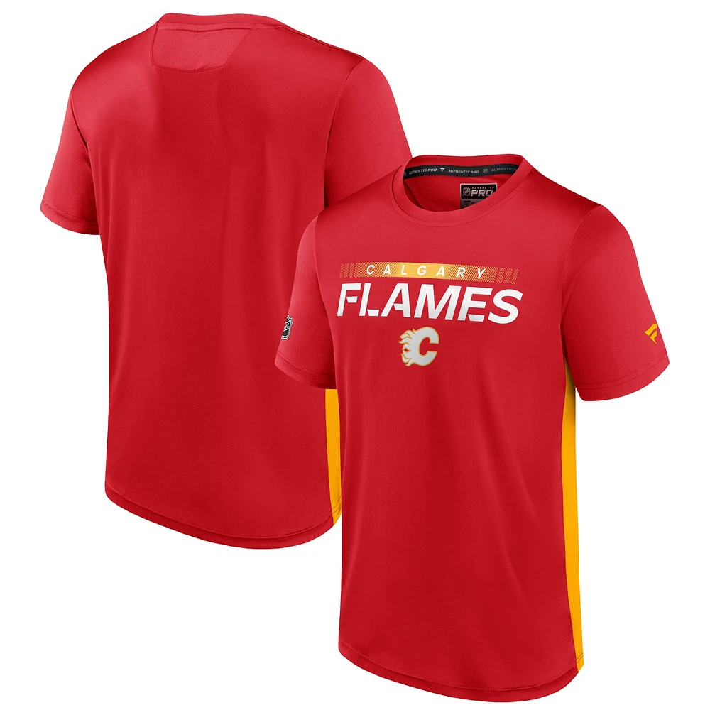 Men's Fanatics Red Calgary Flames Authentic Pro Tech - T-Shirt