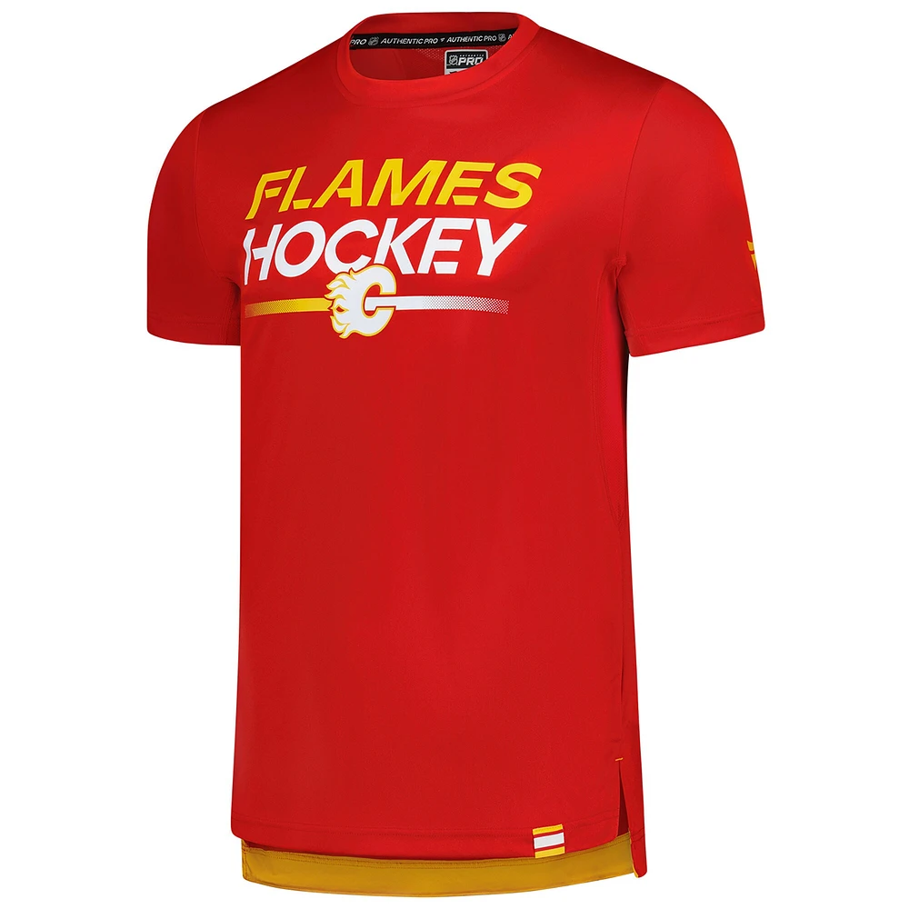T-shirt authentique Pro Tech rouge des Flames de Calgary pour homme
