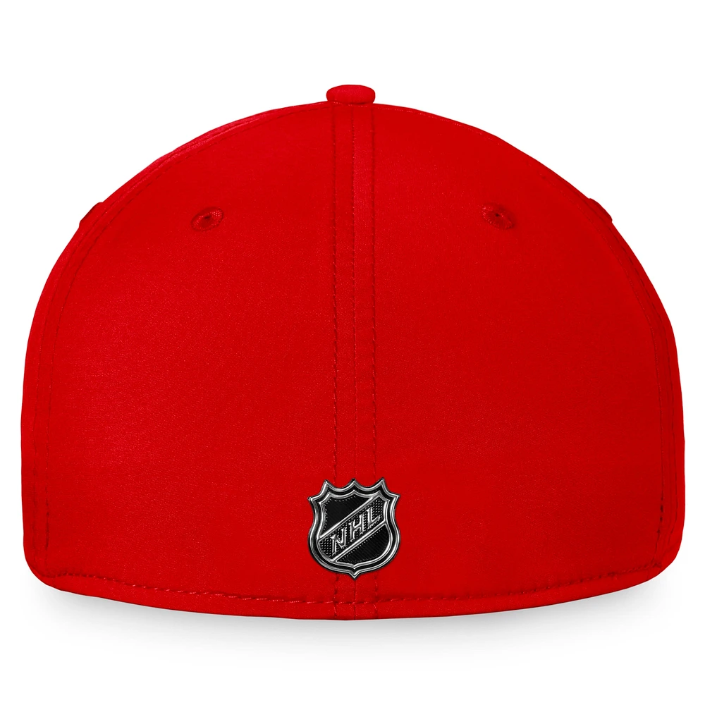 Casquette flexible rouge authentique du camp d'entraînement professionnel des Flames de Calgary Fanatics pour hommes