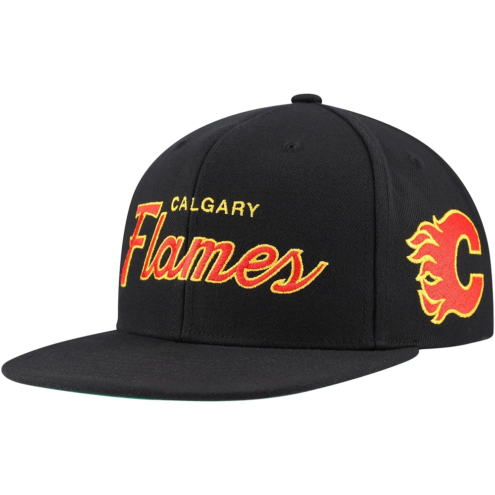 Casquette Snapback noire Mitchell & Ness Core Team Script 2.0 des Flames de Calgary pour hommes