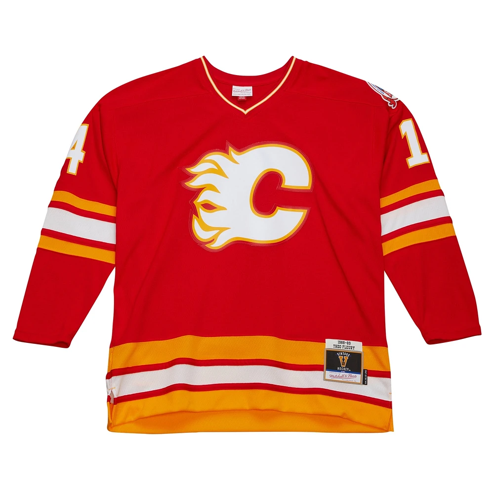 Maillot de joueur la ligne bleue Mitchell & Ness Theoren Fleury rouge des Flames Calgary 1988/89 pour hommes
