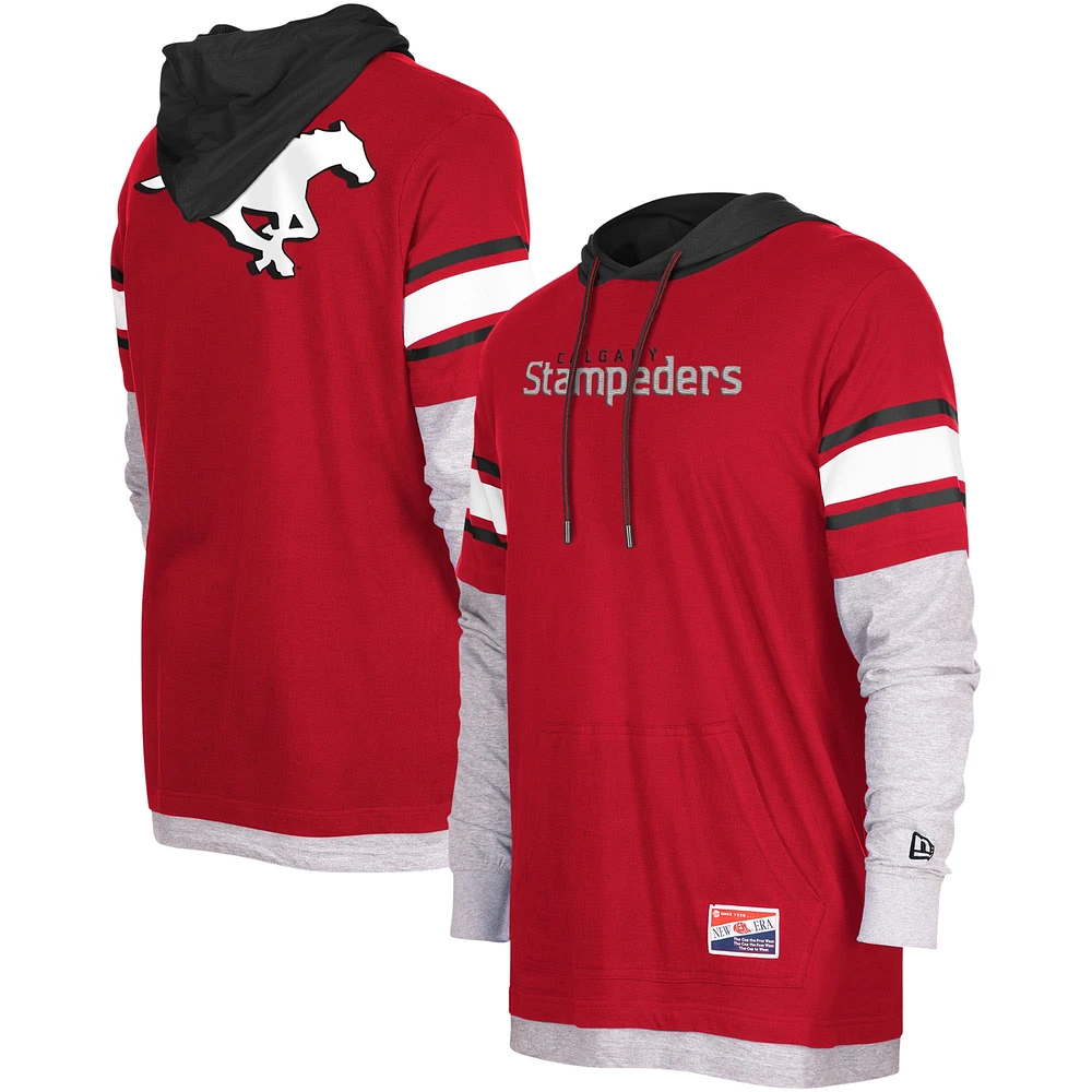 Chandail à capuchon Twofer des Stampeders de Calgary 5th & Ocean by New Era pour hommes, rouge