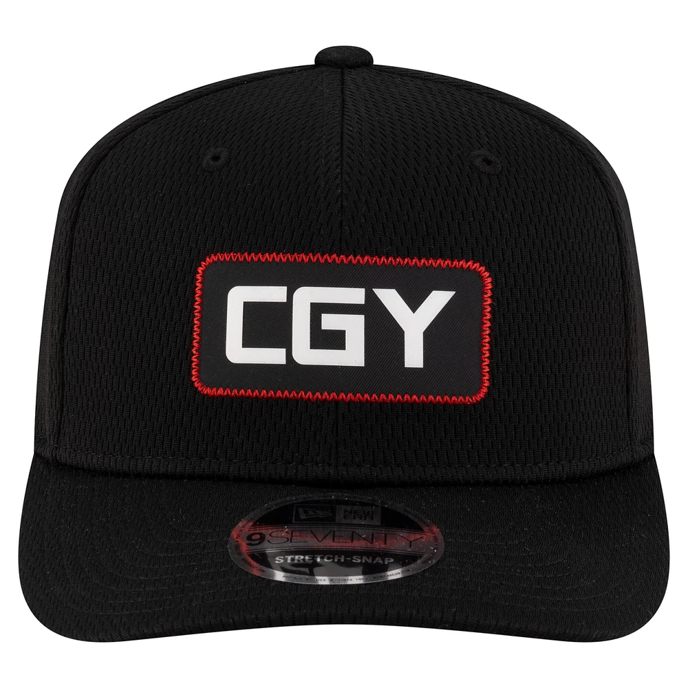 Casquette extensible noire à boutons-pression 9SEVENTY Sideline des Stampeders de Calgary de New Era pour homme