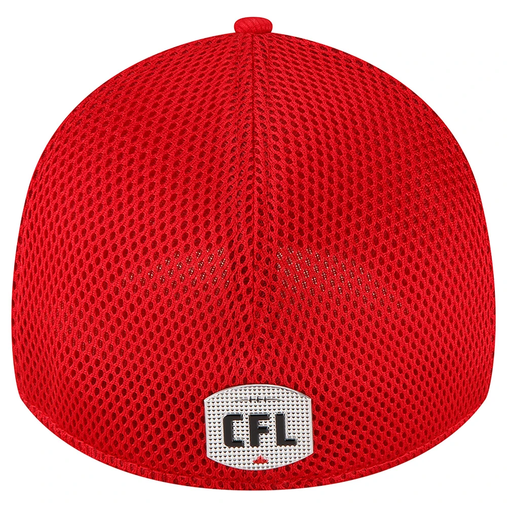 Casquette Flexline 39THIRTY Sideline des Stampeders de Calgary New Era rouge pour homme