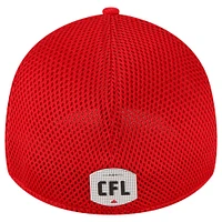 Casquette Flexline 39THIRTY Sideline des Stampeders de Calgary New Era rouge pour homme