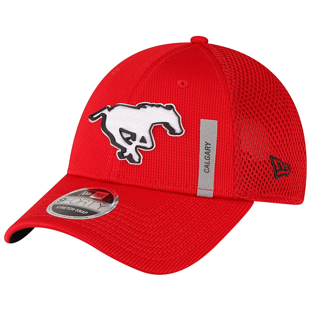 Casquette réglable 9FORTY Sideline des Stampeders de Calgary New Era pour homme, rouge