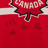 Maillot rouge autographié par Nathan MacKinnon, Cale Makar, Sam Reinhart et Jordan Binnington Canada pour le match des 4 Nations - Édition limitée n° 10/10