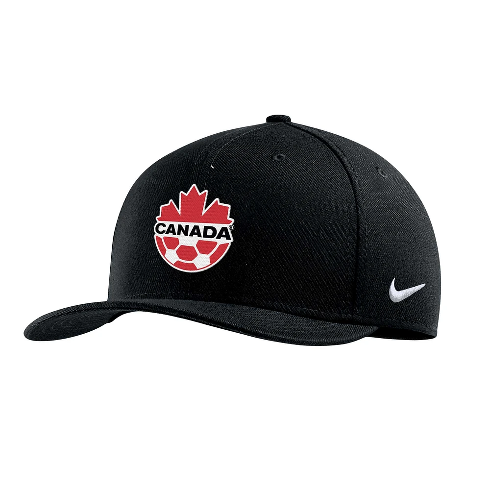 Casquette ajustée avec logo Nike Canada Soccer pour homme, noire