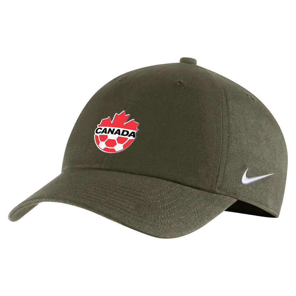 Casquette réglable Campus avec logo principal Nike Olive Canada Soccer pour hommes