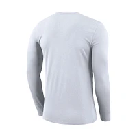 Men's Nike White Canada Soccer Primary Logo Legend Performance Long Sleeve T-Shirt