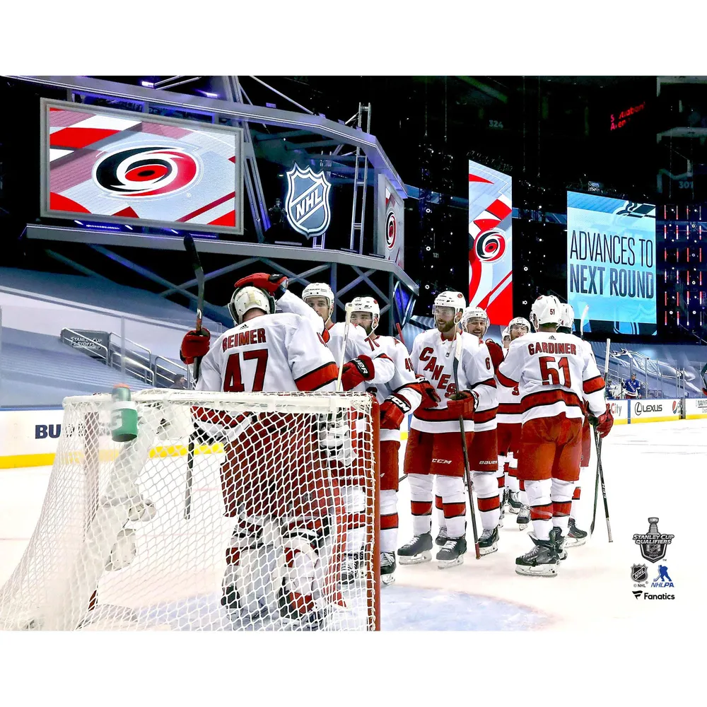 Lids Detroit Red Wings vs. Philadelphia Flyers Fanatics Authentic Unsigned  1997 Stanley Cup Final National Emblem Jersey Patch