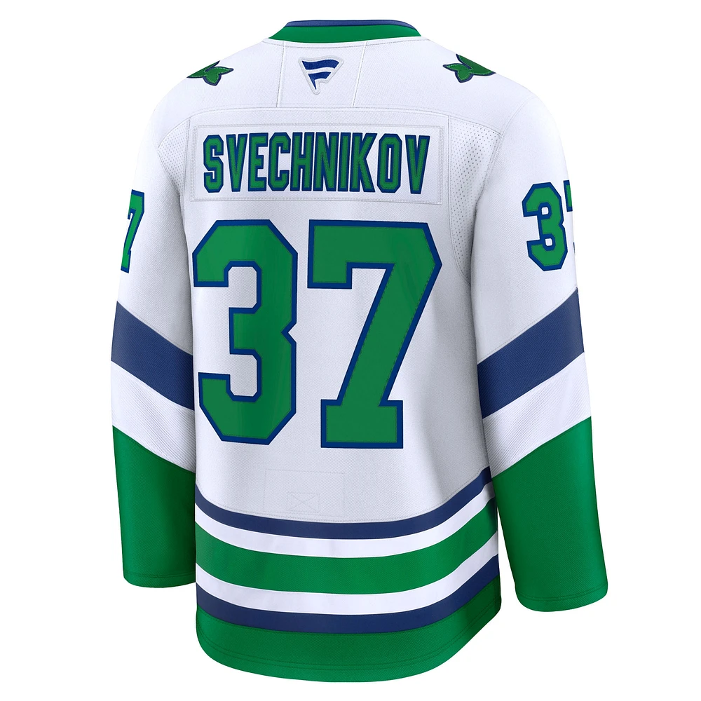 Maillot rétro blanc de qualité supérieure des Hurricanes la Caroline Fanatics Andrei Svechnikov pour hommes