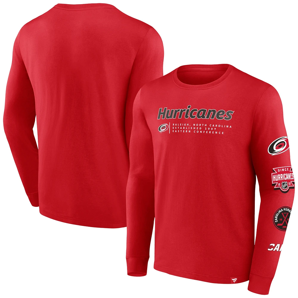 T-shirt rouge à manches longues Strike the Goal pour homme des Hurricanes de la Caroline