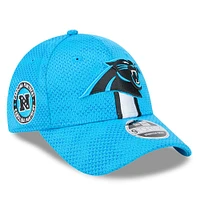 Casquette extensible à bouton-pression New Era Blue Carolina Panthers 2024 Sideline 9FORTY pour hommes