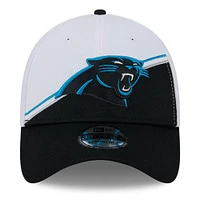 Casquette flex 39THIRTY Sideline 2023 pour homme des Panthers de la Caroline, blanc/noir New Era