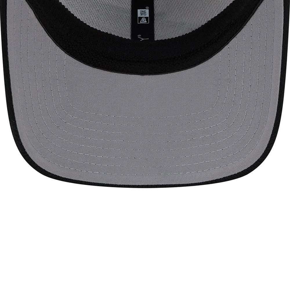 Casquette flex 39THIRTY Sideline 2023 pour homme des Panthers de la Caroline, blanc/noir New Era