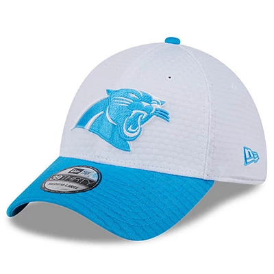 Casquette flexible 39THIRTY du camp d'entraînement NFL 2024 des Panthers de la Caroline New Era, blanc/bleu, pour hommes