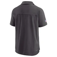 Polo de performance Nike Black Carolina Panthers Sideline Lockup pour hommes