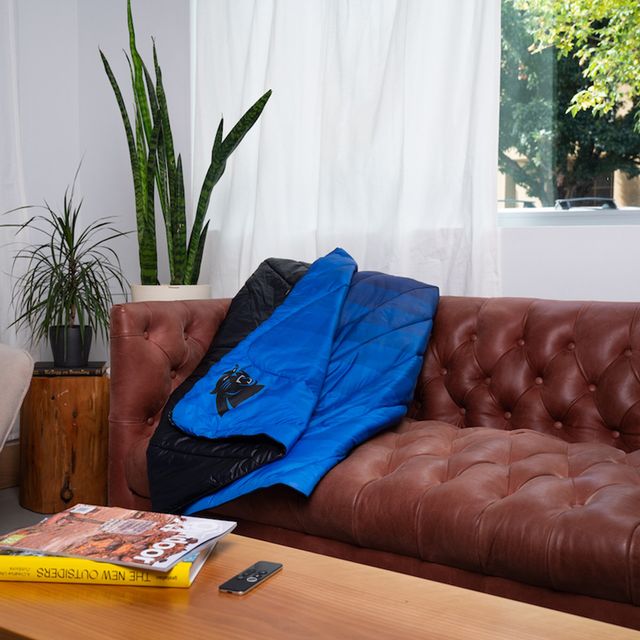 Couverture Puffy Originale Panthers de la Caroline de Rumpl 75'' x 52''