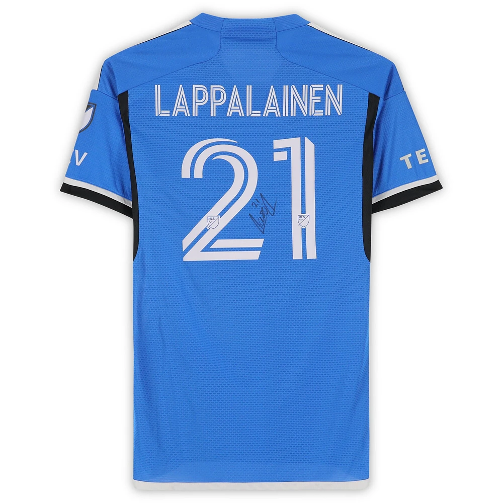 Maillot adidas bleu numéro 21 autographié par Lassi Lappalainen du CF Montréal pour la saison 2024 de la MLS - Taille M