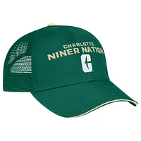 Casquette réglable Colosseum Green Charlotte 49ers Wyatt Primary Team Trucker pour hommes