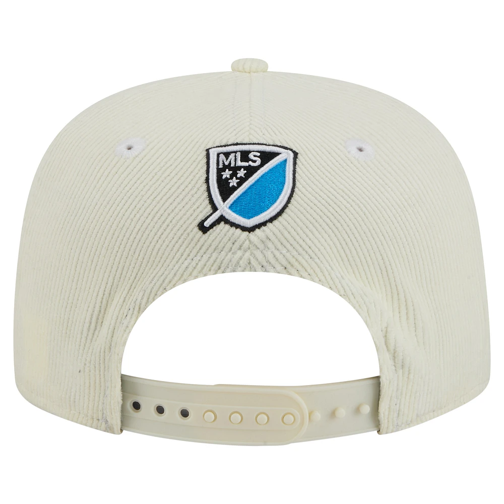 Casquette de golf à visière snapback Charlotte FC Kickoff 2025 de New Era pour homme, couleur crème