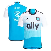 maillot de joueur réplique adidas Tim Ream Blue Charlotte FC 2024 The Carolina Kit pour homme : découvrez le