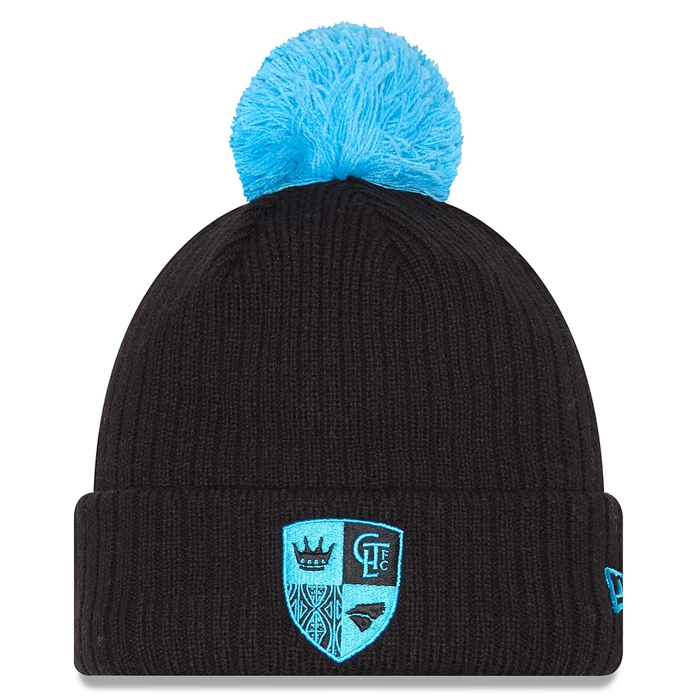 Bonnet tricoté à revers et pompon Charlotte FC 2025 Jersey Hook pour homme New Era noir