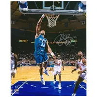 Alonzo Mourning Charlotte Hornets Unsigned Smiling Close Up Photograph