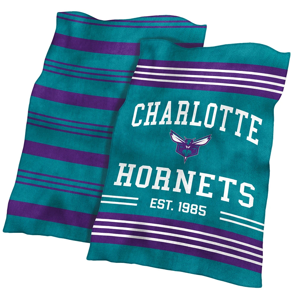 Couverture en peluche à blocs de couleurs Charlotte Hornets 60'' x 70''