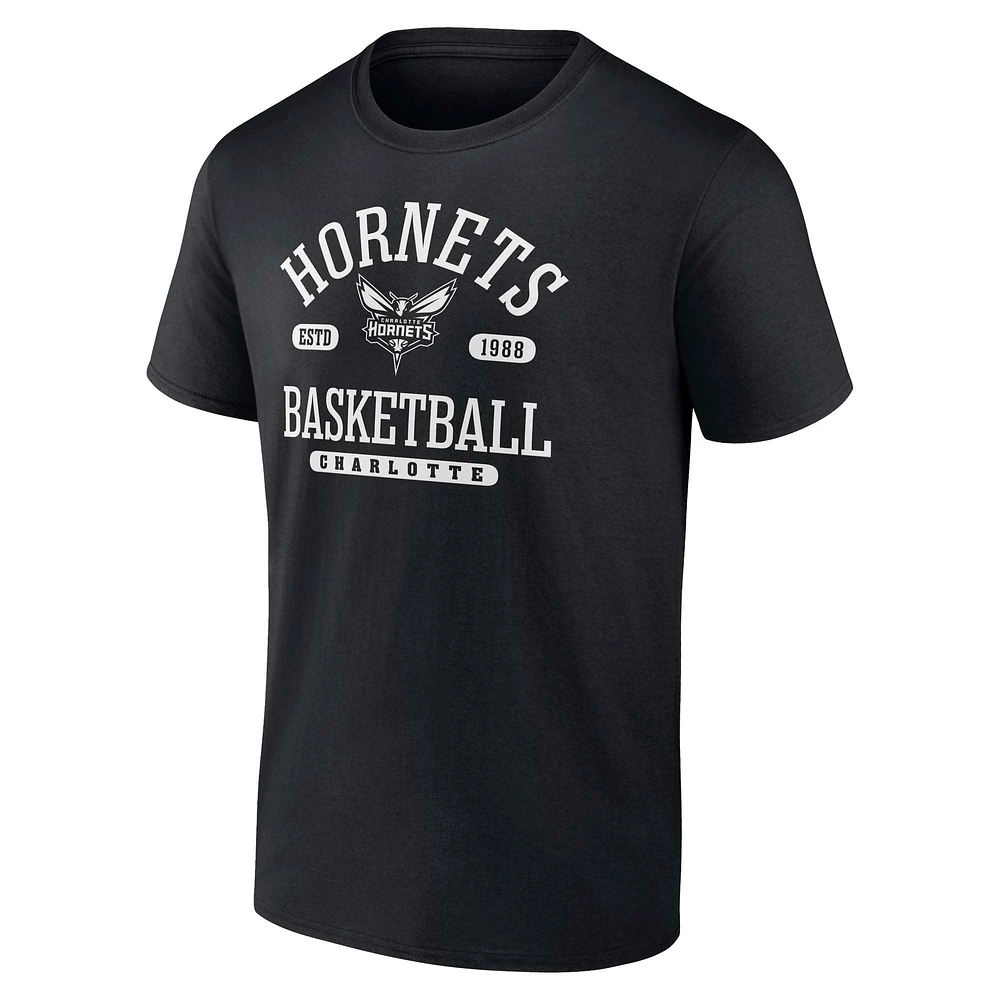 T-shirt noir Fanatics pour hommes avec inscription « Calling Plays » des Charlotte Hornets