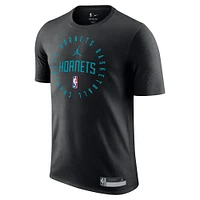 T-shirt Jordan Brand Charlotte Hornets 2024/25 Legend pour homme, noir, entraînement sur le terrain