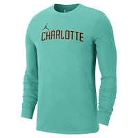 T-shirt à manches longues pour homme Jordan Brand Mint Charlotte Hornets 2024/25 City Edition Essential Logo