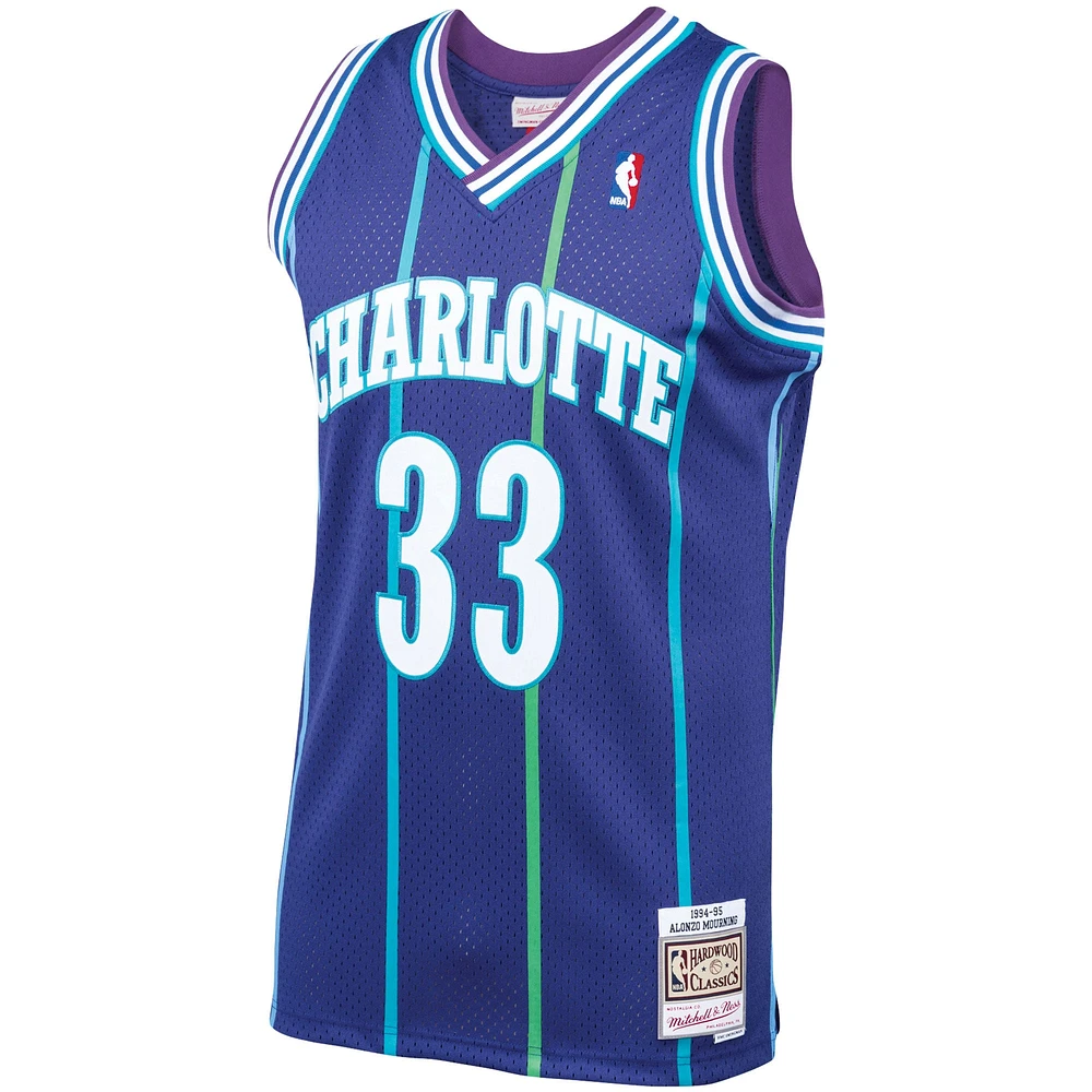 Maillot Swingman Mitchell & Ness Alonzo Mourning Violet Charlotte Hornets Hardwood Classics pour hommes