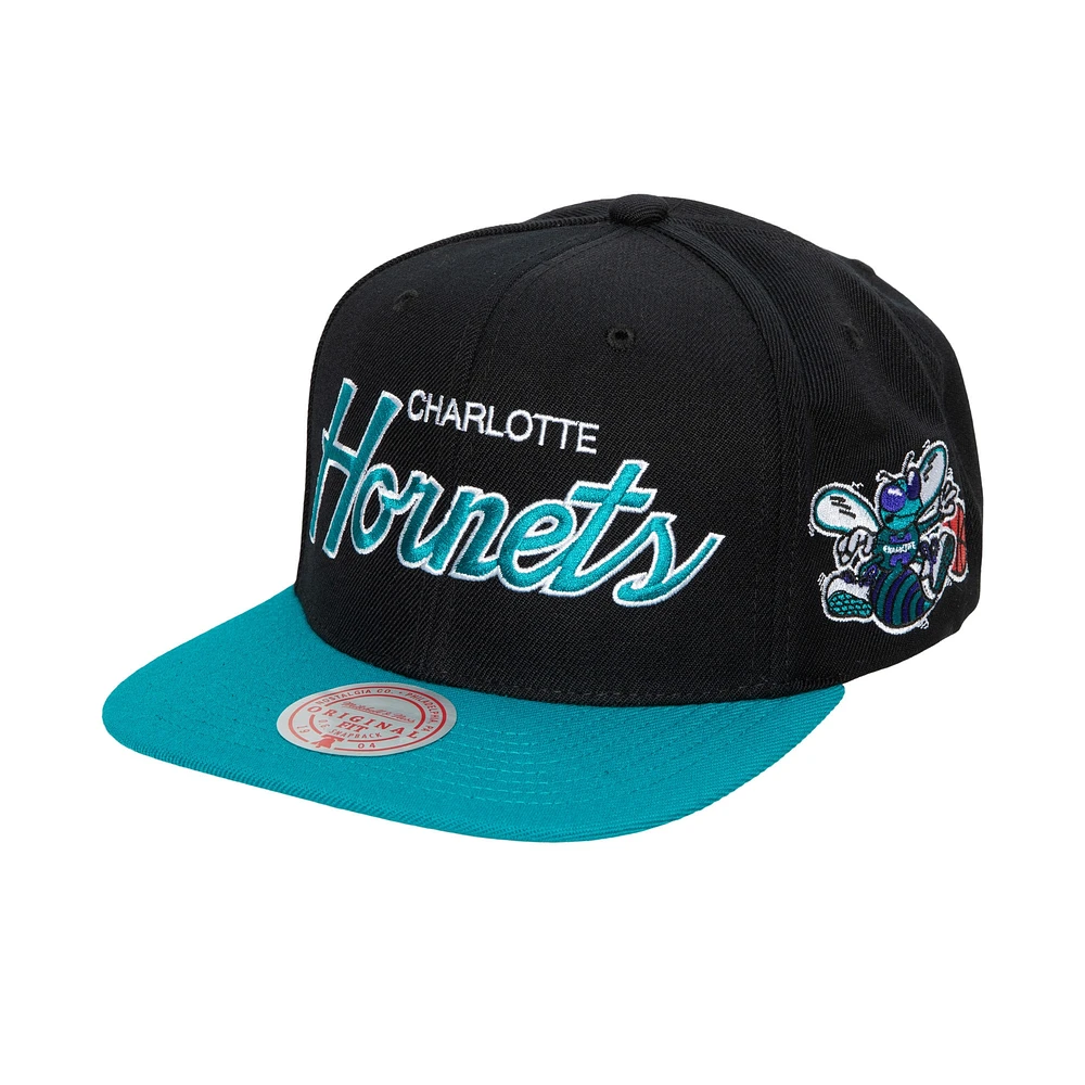 Casquette pour homme Mitchell & Ness Charlotte Hornets Hardwood Classics MVP Team Script 2.0 Snapback noire