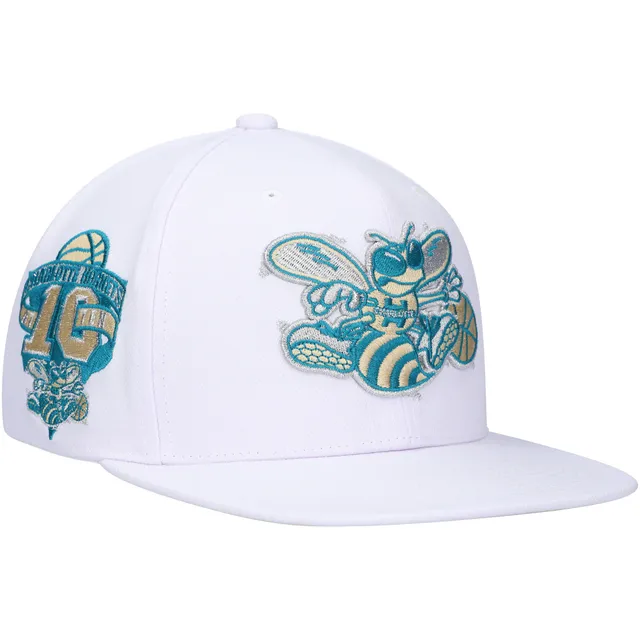 Men's Mitchell & Ness Cream Charlotte Hornets Hardwood Classics