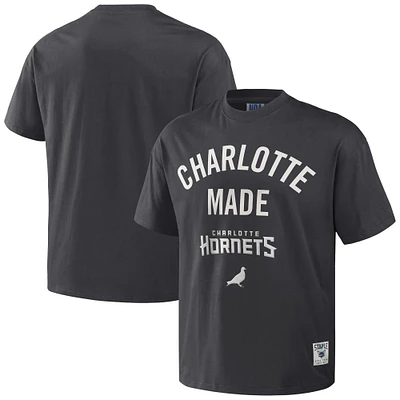 T-shirt oversize épais NBA x Staple anthracite Charlotte Hornets pour hommes