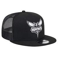 Men's New Era Black Charlotte Hornets 9FIFTY Snapback Trucker Hat