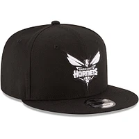 Men's New Era Black Charlotte Hornets Black & White Logo 9FIFTY Adjustable Snapback Hat