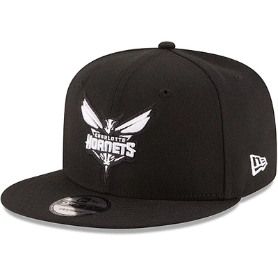 Men's New Era Black Charlotte Hornets Black & White Logo 9FIFTY Adjustable Snapback Hat