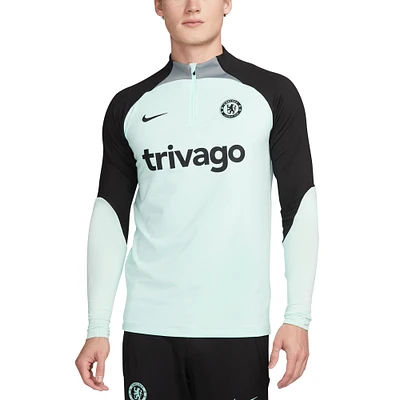 Haut à manches longues avec fermeture éclair quart de performance Nike Mint Chelsea Strike Drill 2023/24 pour Homme