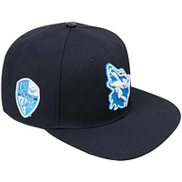 Casquette Snapback Pro Standard noire avec logo de la mascotte des Cheyney Wolves pour homme