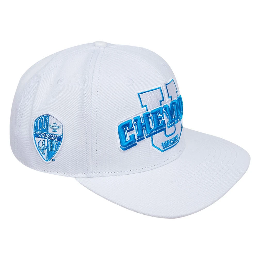 Casquette Snapback en laine blanche Pro Standard pour homme Cheyney Wolves