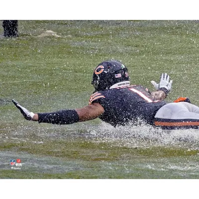 Justin Fields Chicago Bears Fanatics Authentic Unsigned Celebrating a Win Photograph