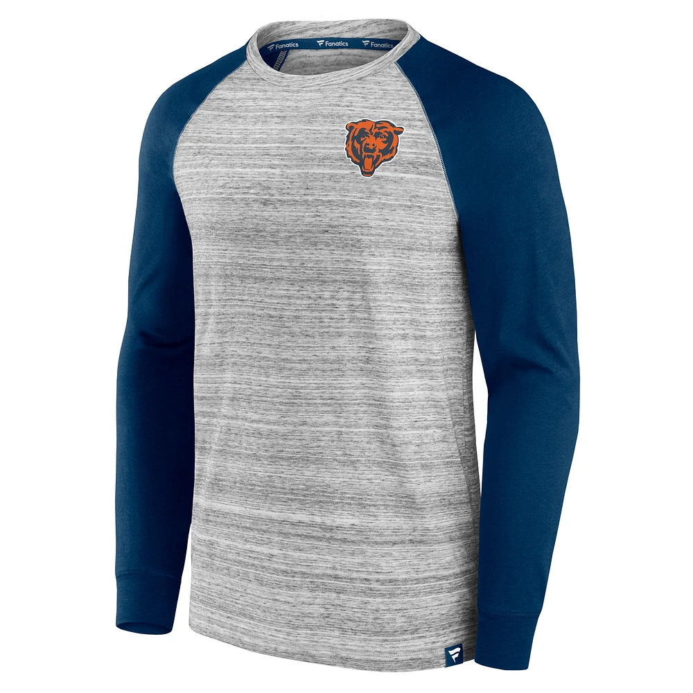 T-shirt à manches longues Fanatics gris chiné/marine Chicago Bears Fair Shake Raglan pour hommes