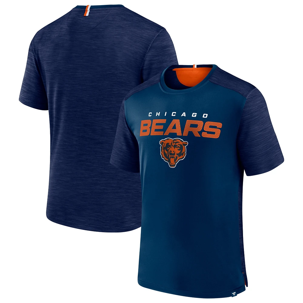 T-shirt Fanatics Navy Chicago Bears Defender Evo pour hommes