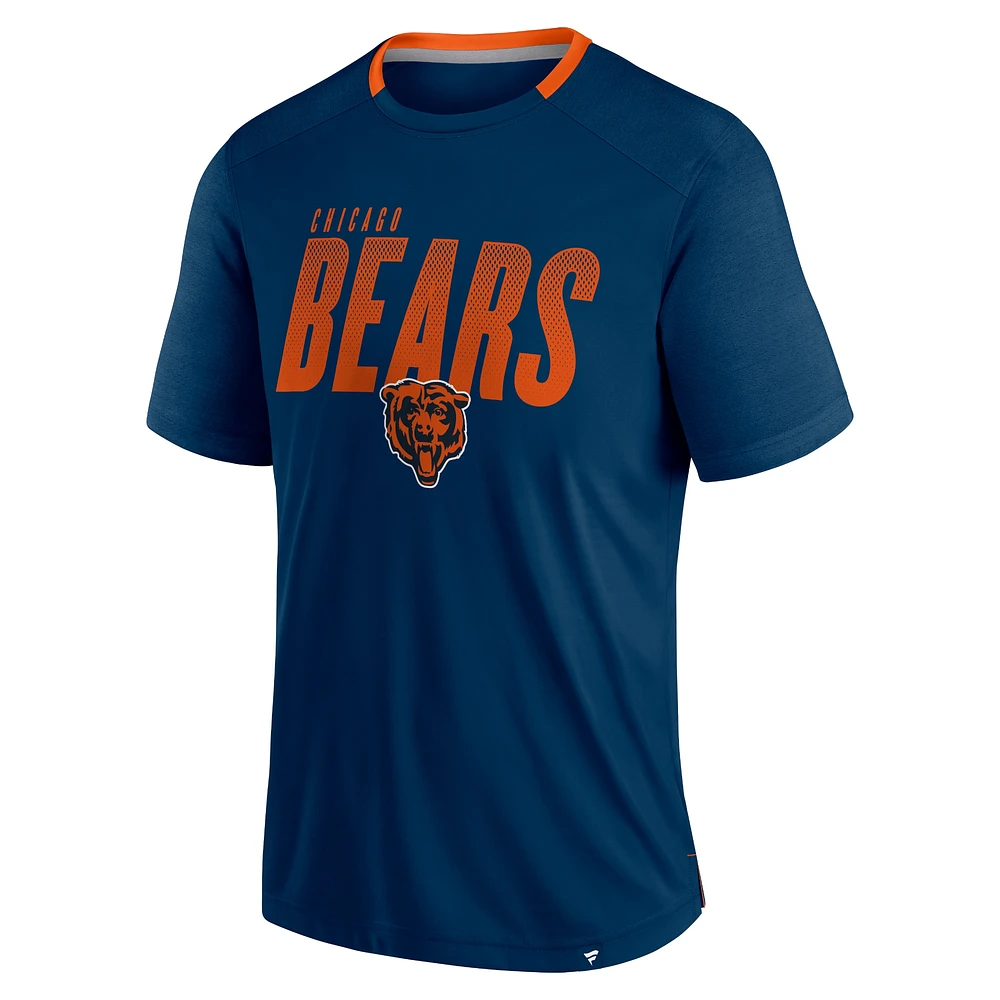 Men's Fanatics Navy Chicago Bears Defender Fade Slant T-Shirt