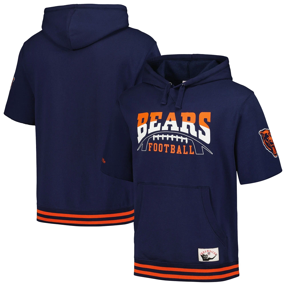 Sweat à capuche manches courtes pour hommes Mitchell & Ness bleu marine Chicago Bears Pre-Game