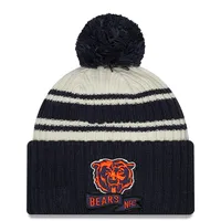 Chicago Bears 2022 Sideline pour homme New Era crème/bleu marine - Tuque en tricot à revers sport avec pompons