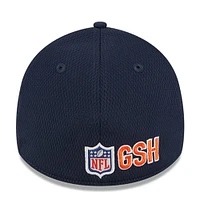 Casquette Flex Fit Chicago Bears 2023 NFL Training Camp Alternate Logo 39THIRTY New Era pour homme, bleu marine